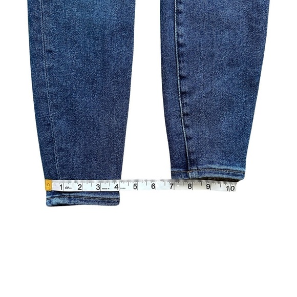 GOOD AMERICAN Skinny Cropped Jeans - Picture 7 of 9
